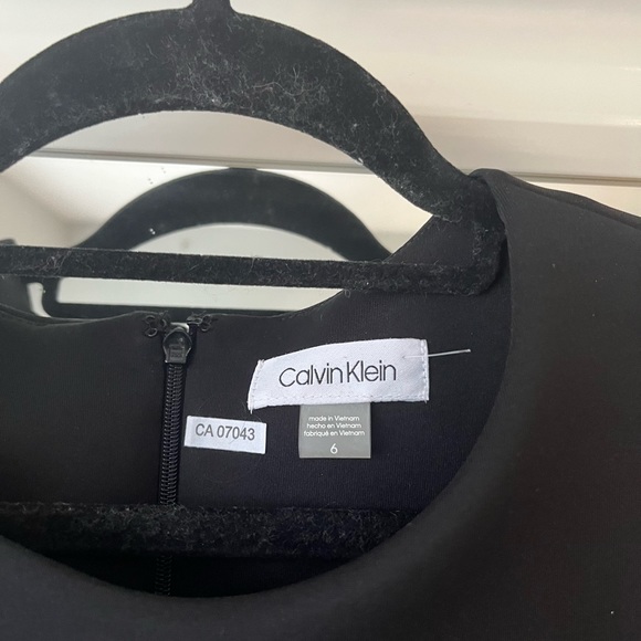 Calvin Klein shift dress - Picture 2 of 2